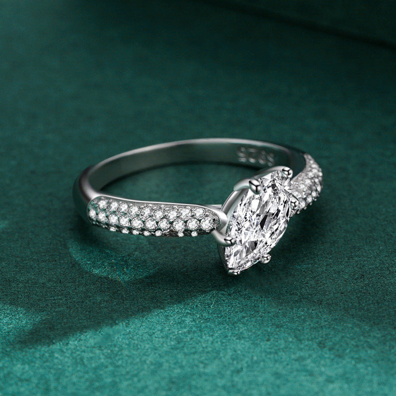 Sara's 925 Sterling Silver Light Luxury Diamond Ring