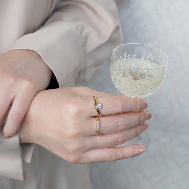 S925 Silver Plated 14K Gold Moonstone V-shaped Drop Ring